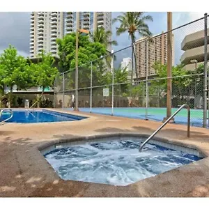 Spacious W/ Parking, Beach/mall/park Apartamento Honolulu
